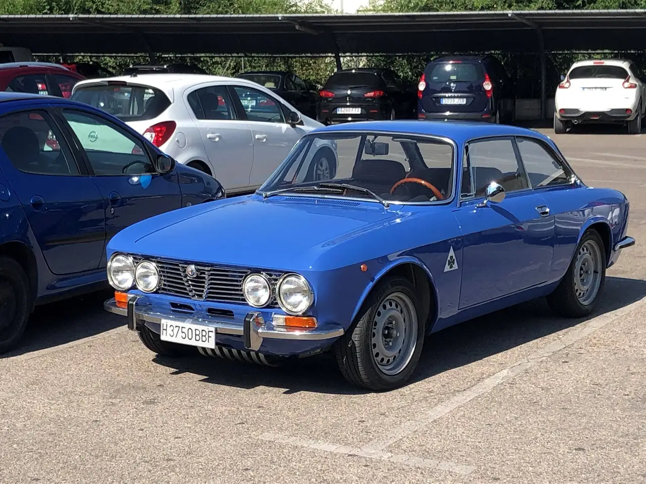 Alfa Romeo GTV 2000, foto 3