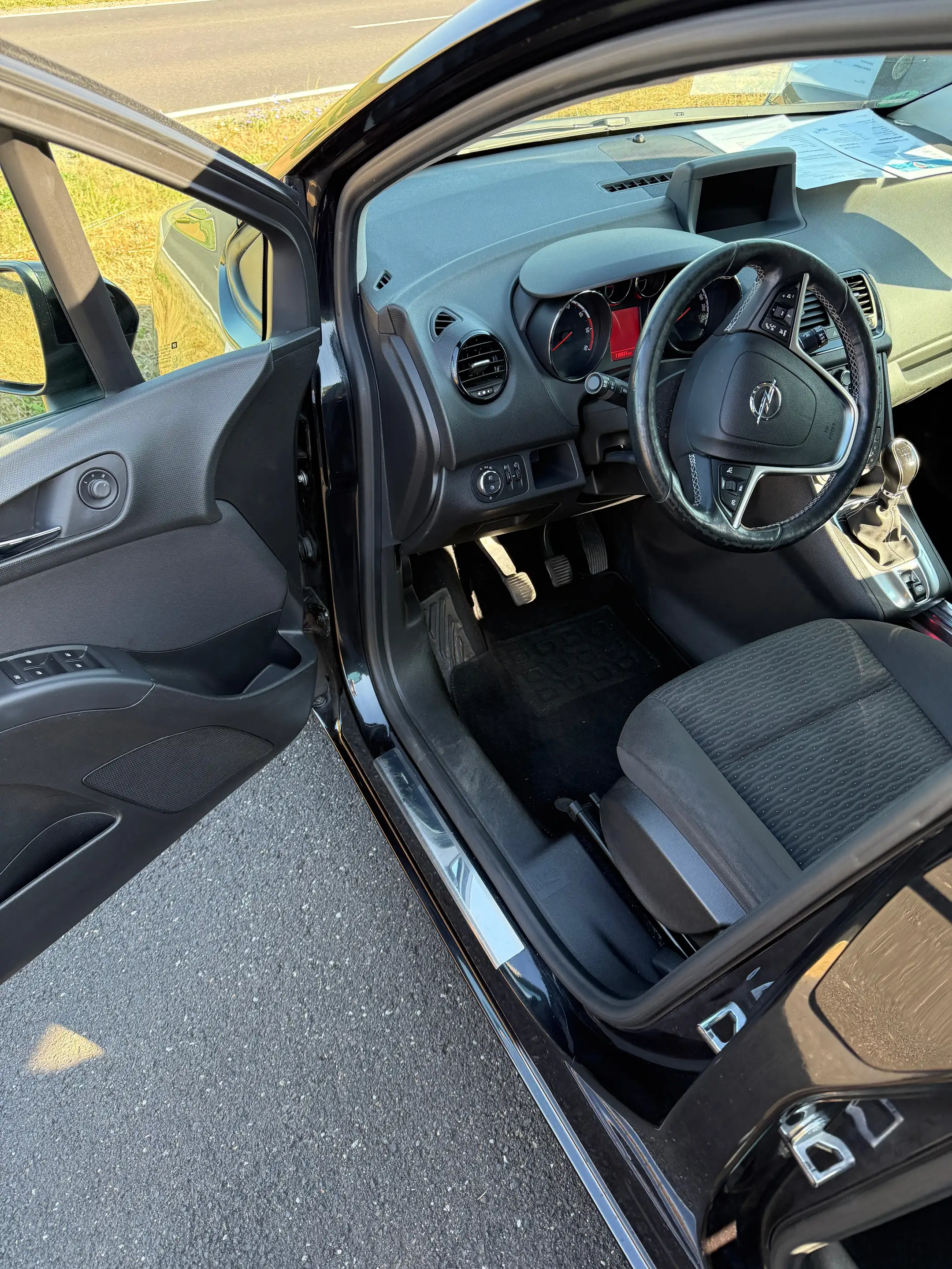 Opel Meriva Active — photo 6