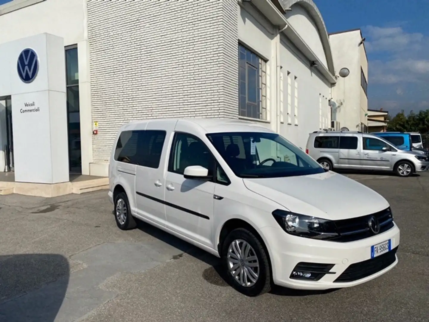 Volkswagen Caddy Maxi Bianco - 1