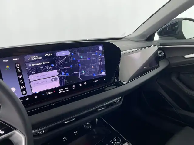 Audi A6 view 9