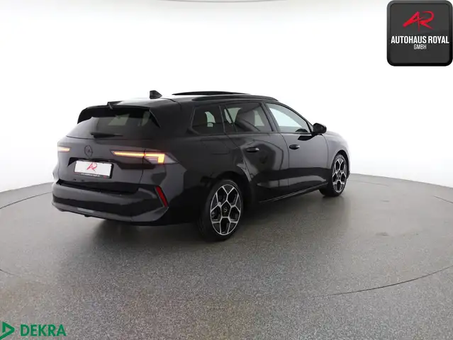 Opel Astra view 5