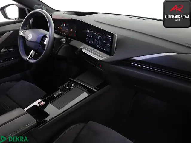 Opel Astra view 10