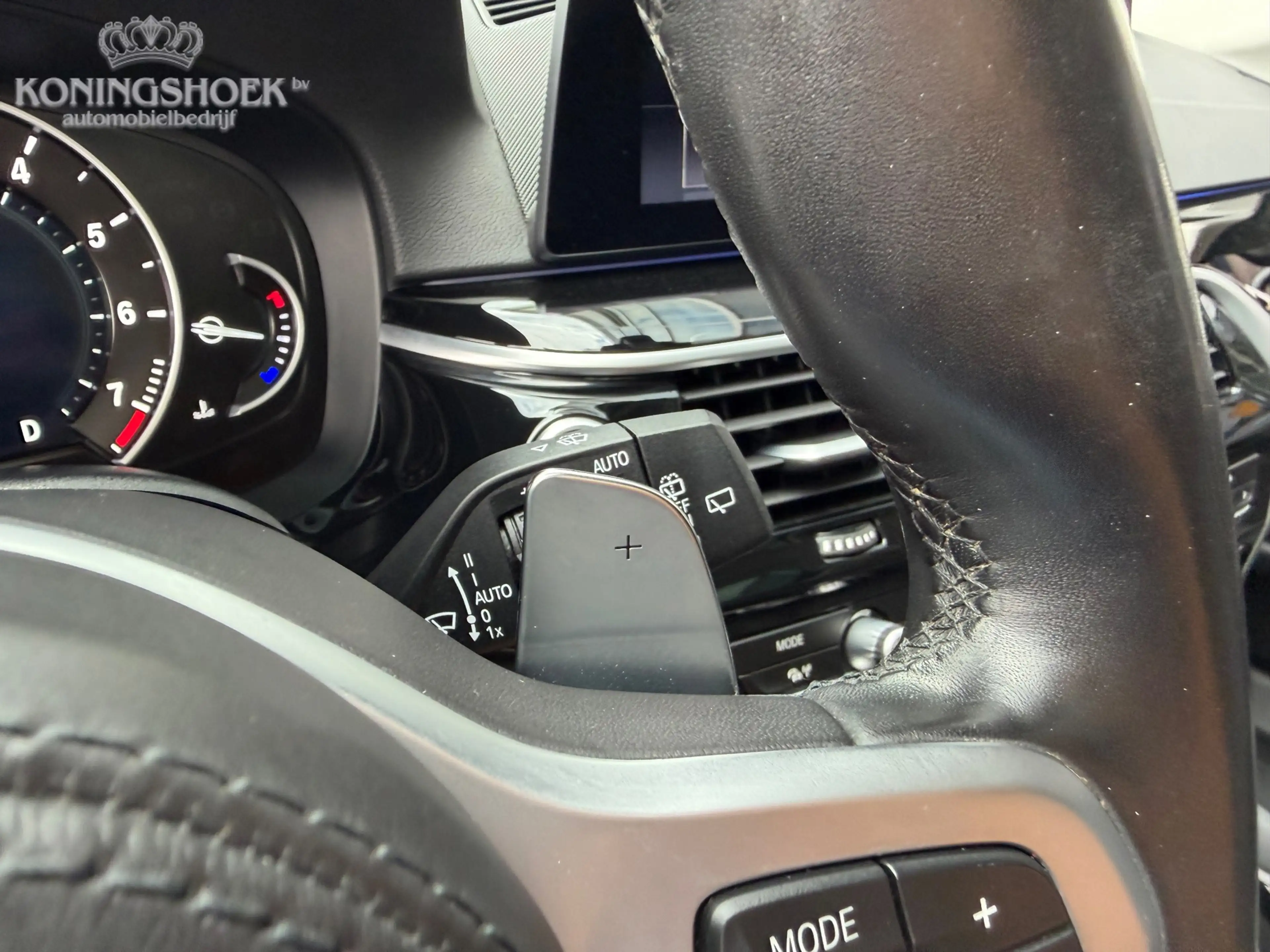 BMW 540 5-serie Touring 540i xDrive High Executive — photo 26