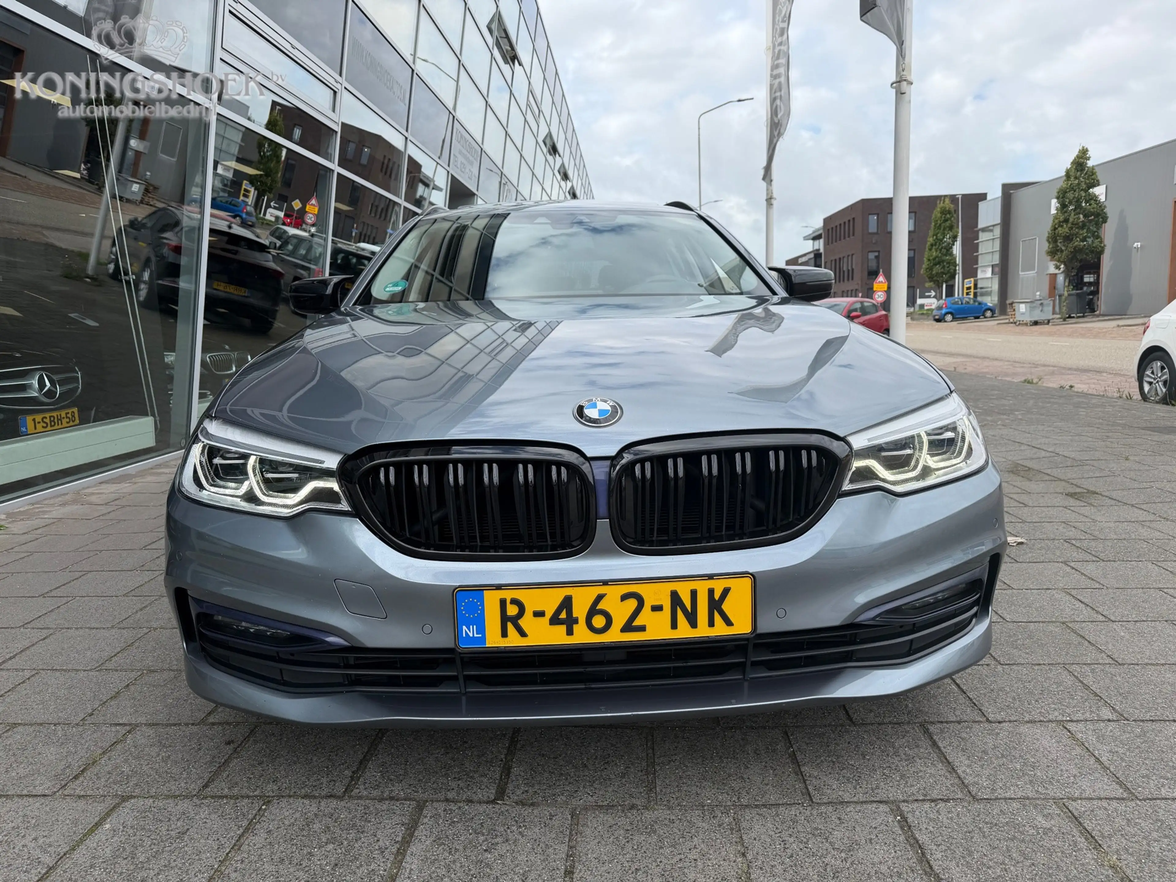 BMW 540 5-serie Touring 540i xDrive High Executive — photo 2