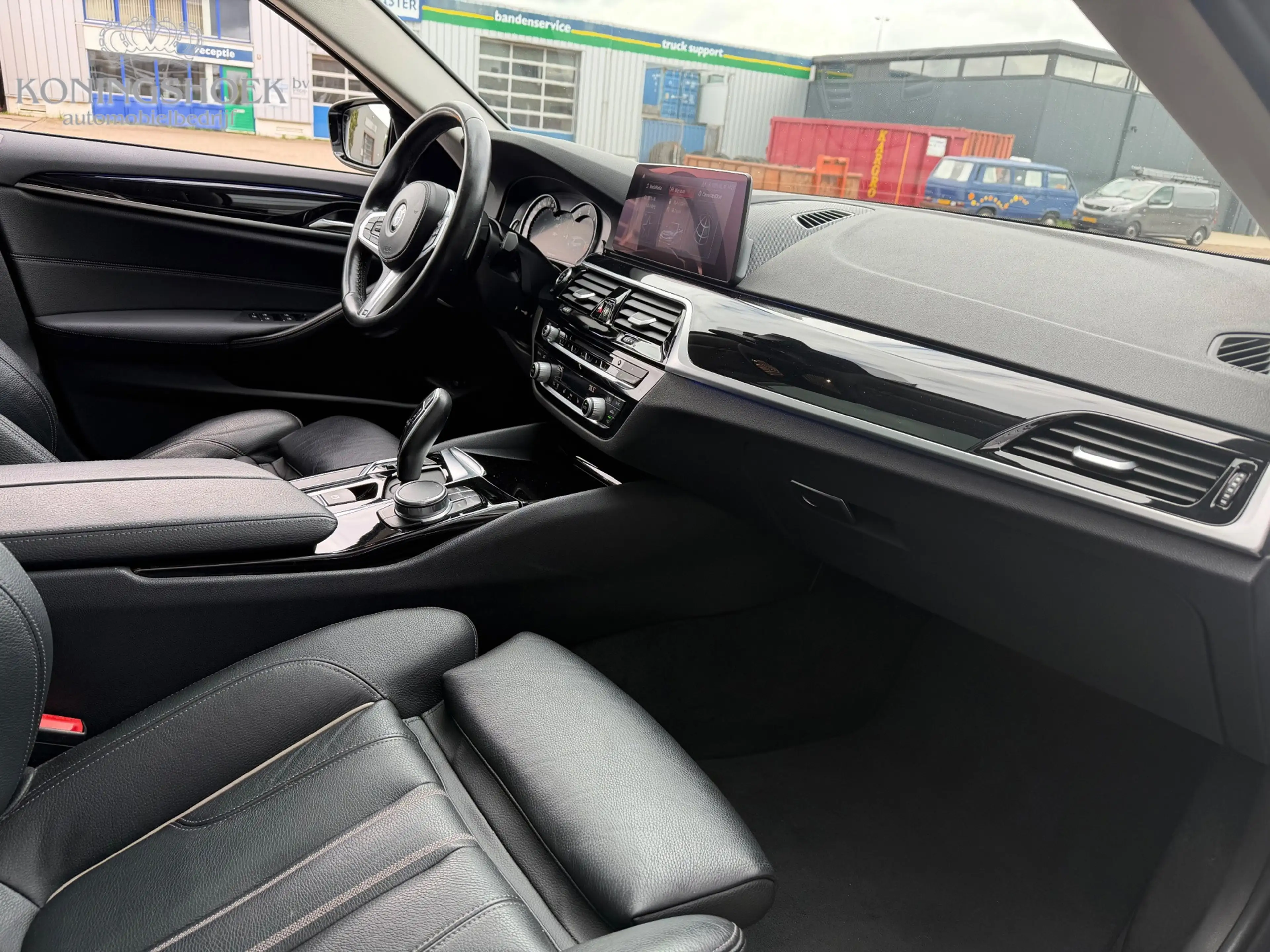 BMW 540 5-serie Touring 540i xDrive High Executive — photo 6