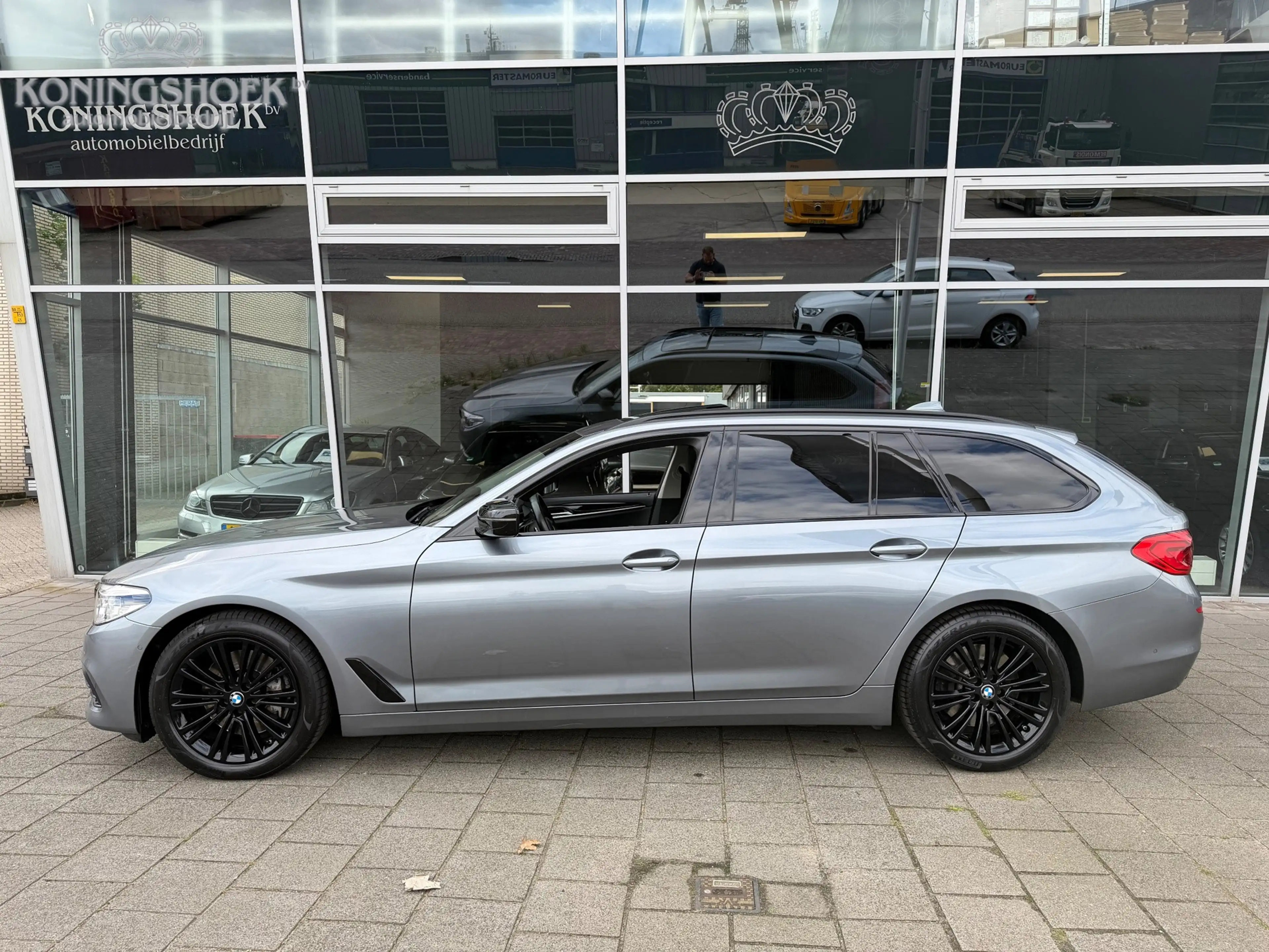 BMW 540 5-serie Touring 540i xDrive High Executive — photo 20