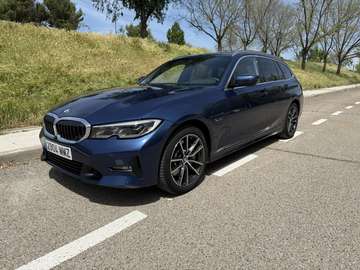 330e xDrive Touring