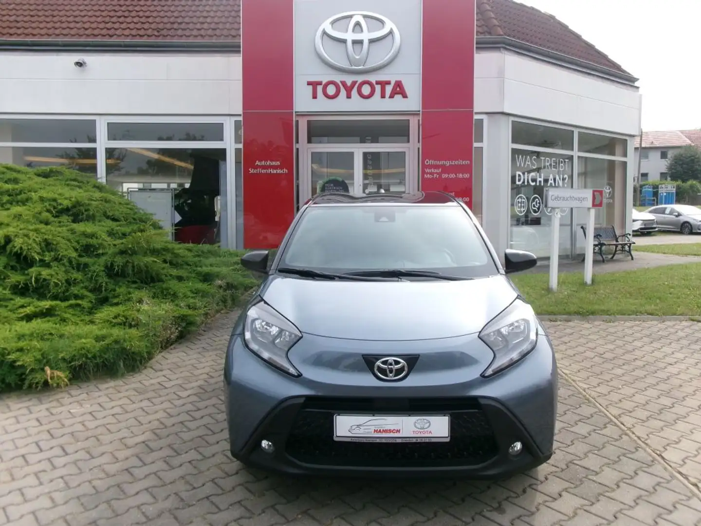 Toyota Aygo X Teamplayer Gris - 2