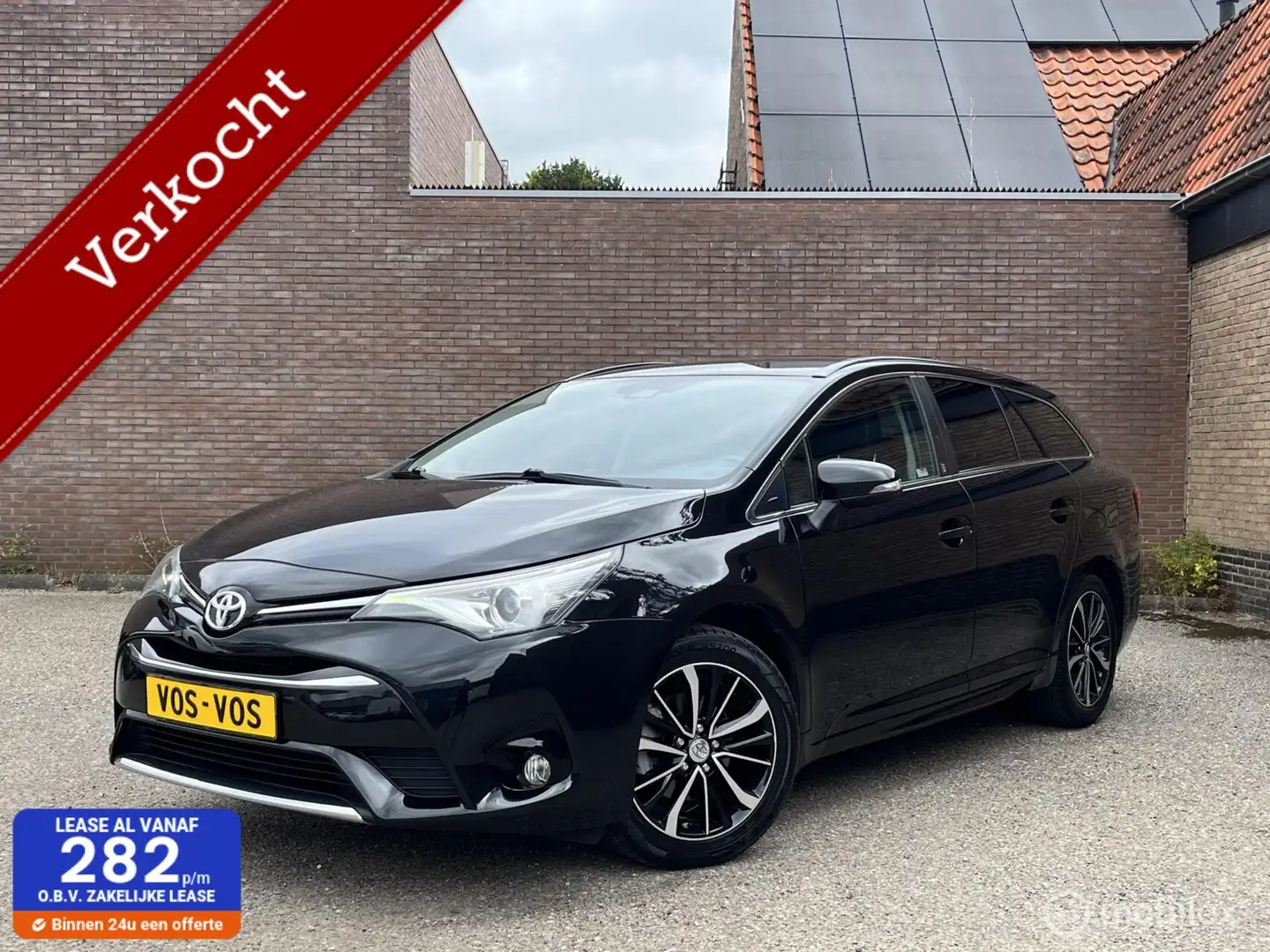 Toyota Avensis 1.8 VVT-i Dynamic | Camera| Stoelverw| AUT Zwart - 1