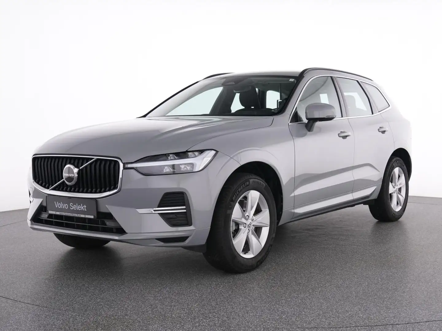 Volvo XC60 B4 CORE AHK+WINTERPAK+KAMERA+LM18+NAVI+DAB Grau - 2