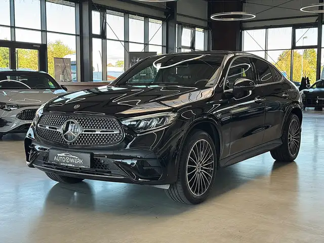 Mercedes-Benz GLC 300 de AMG HEADUP MEMORY KEYLES 360°