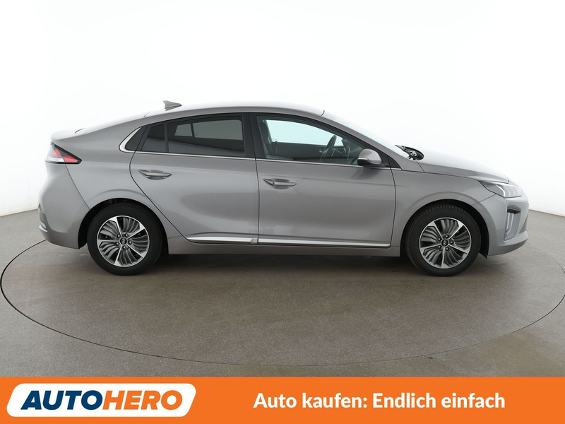 Hyundai IONIQ 1.6 Hybrid Style Aut.*NAVI*LED*TEMPO*PDC*SHZ* — photo 7