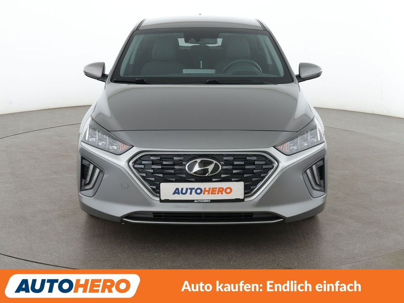 Hyundai IONIQ 1.6 Hybrid Style Aut.*NAVI*LED*TEMPO*PDC*SHZ* — photo 9