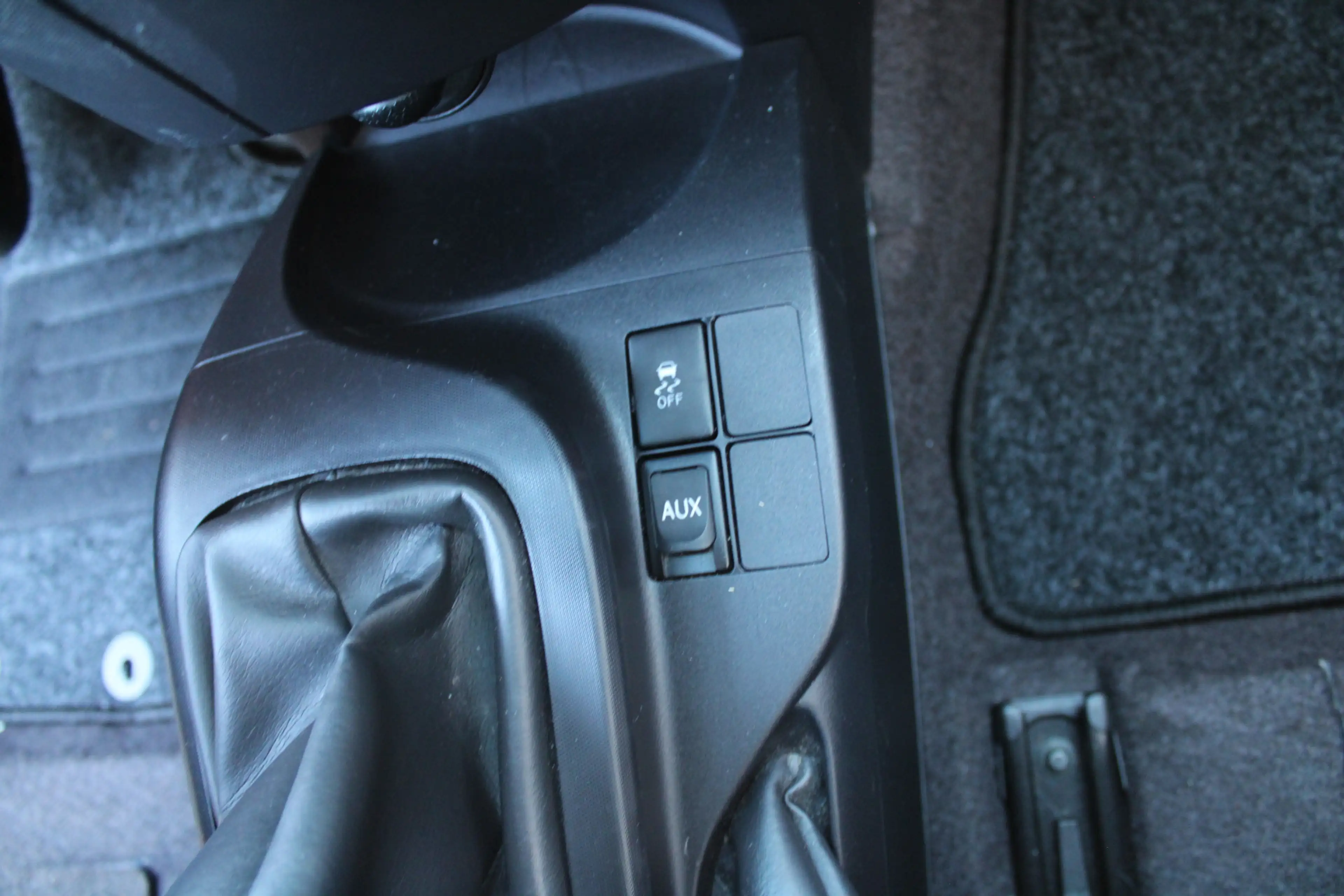 Toyota iQ 1.0 VVTi Aspiration Airco — photo 13