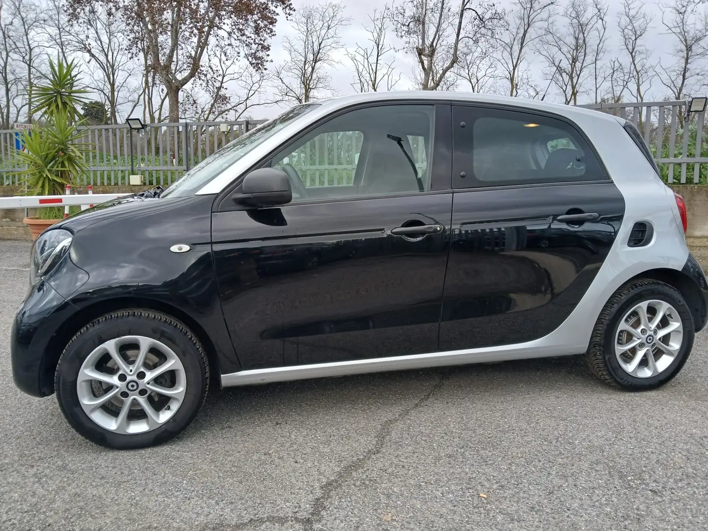 smart forFour 70 1.0 Passion Nero - 2