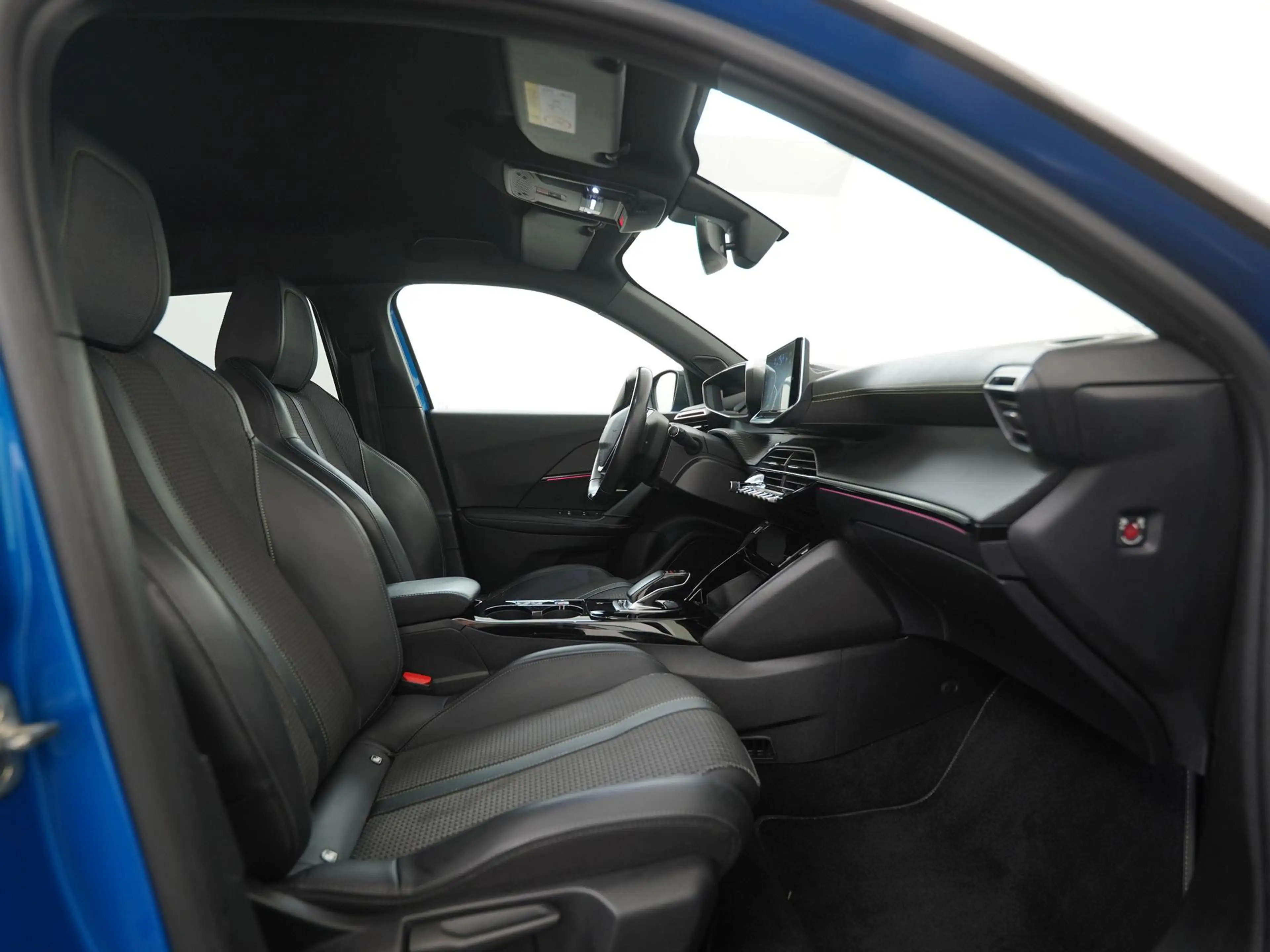 Peugeot e-2008 EV GT 50 kWh | SOH 93% | 3 Fase | Zondag Open! — photo 3