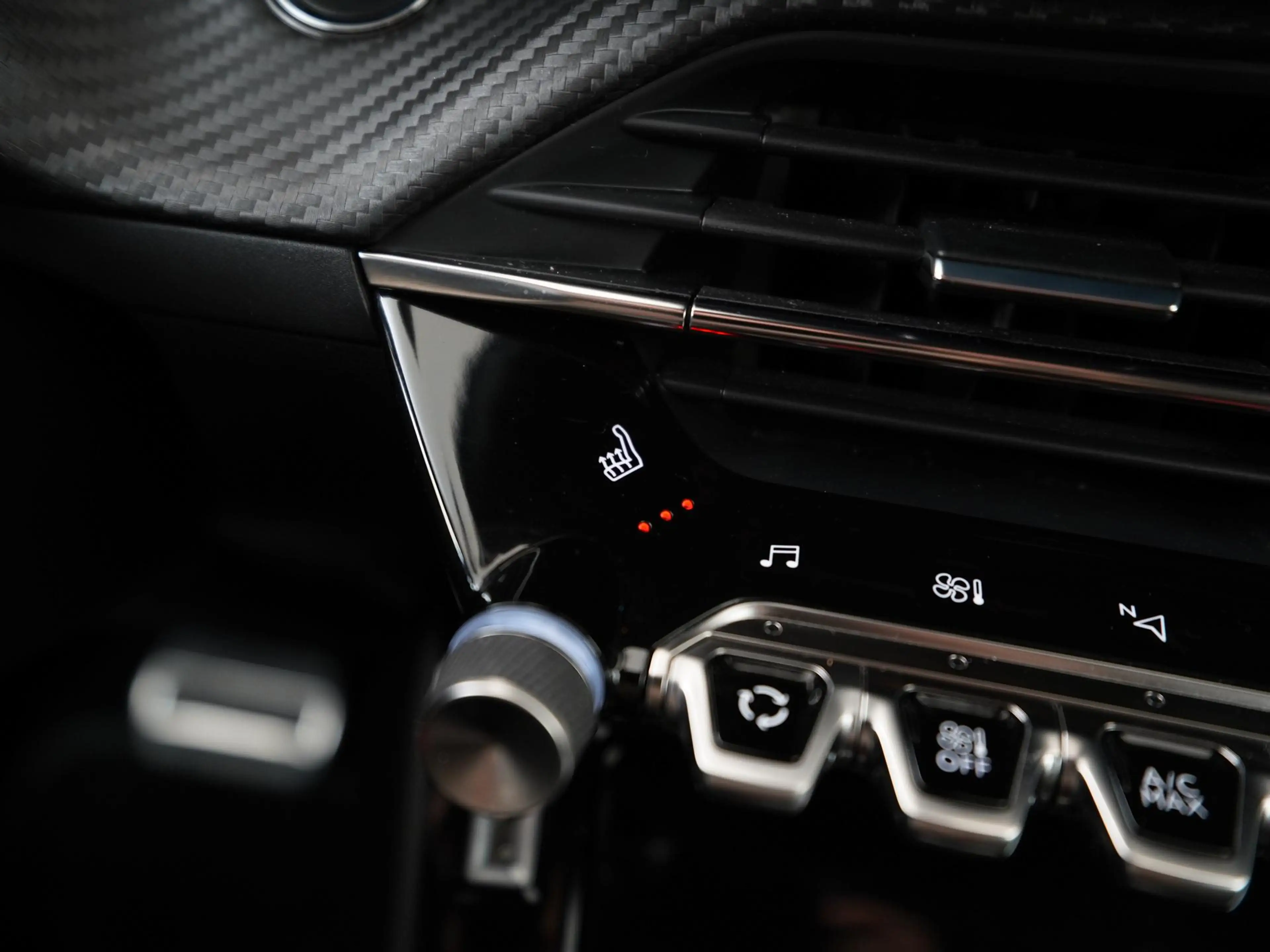 Peugeot e-2008 EV GT 50 kWh | SOH 93% | 3 Fase | Zondag Open! — photo 13