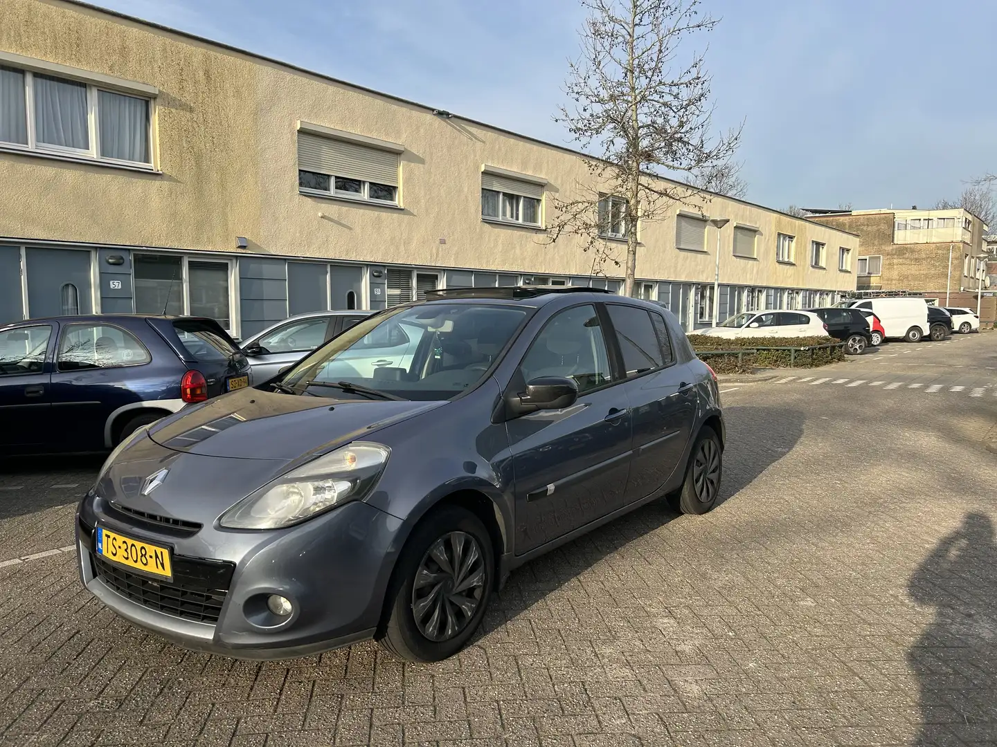 Renault Clio 1.2 TCe Authentique Grijs - 2