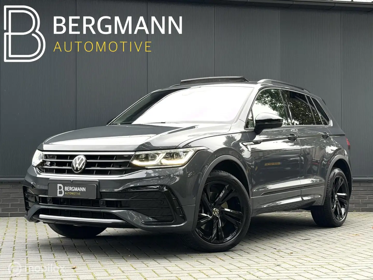 Volkswagen Tiguan 2.0 TSI 4Motion 3x R-line|BOMVOL|H&K|Pano Grijs - 1