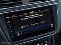 Volkswagen Tiguan 2.0 TSI 4Motion 3x R-line|BOMVOL|H&K|Pano Grijs - thumbnail 45