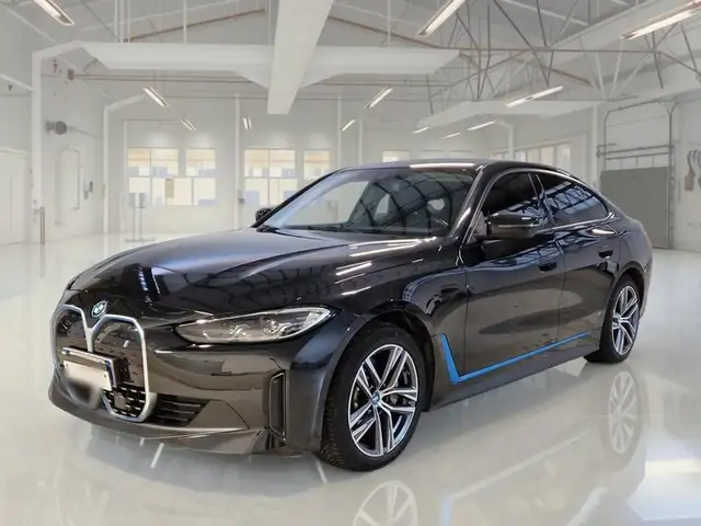 BMW i4 EDRIVE 40 SPORT 5 PORTE BERLINA