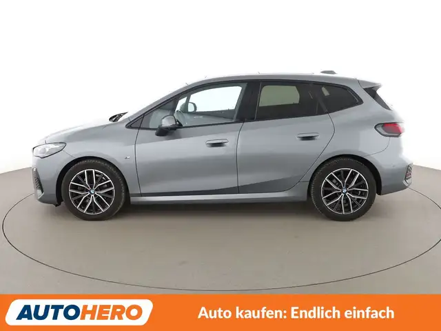 BMW 2 Series view 3