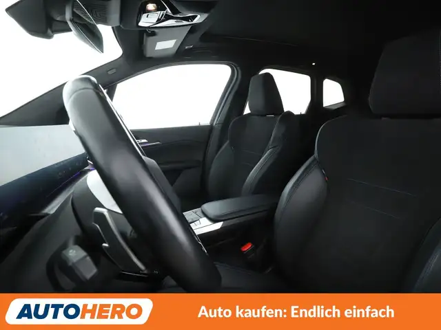 BMW 2 Series view 10