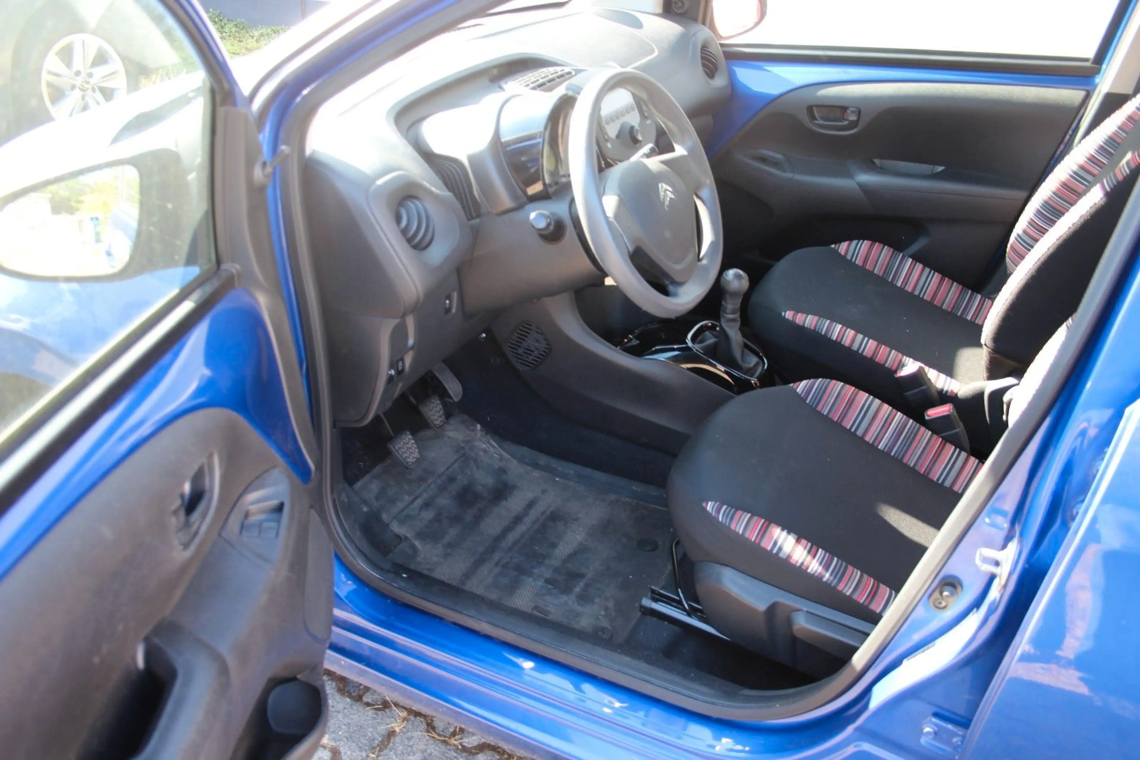 Citroen C1 Feel — photo 5