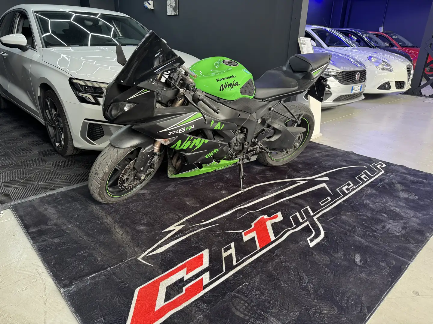 Kawasaki Ninja ZX-6R - 2