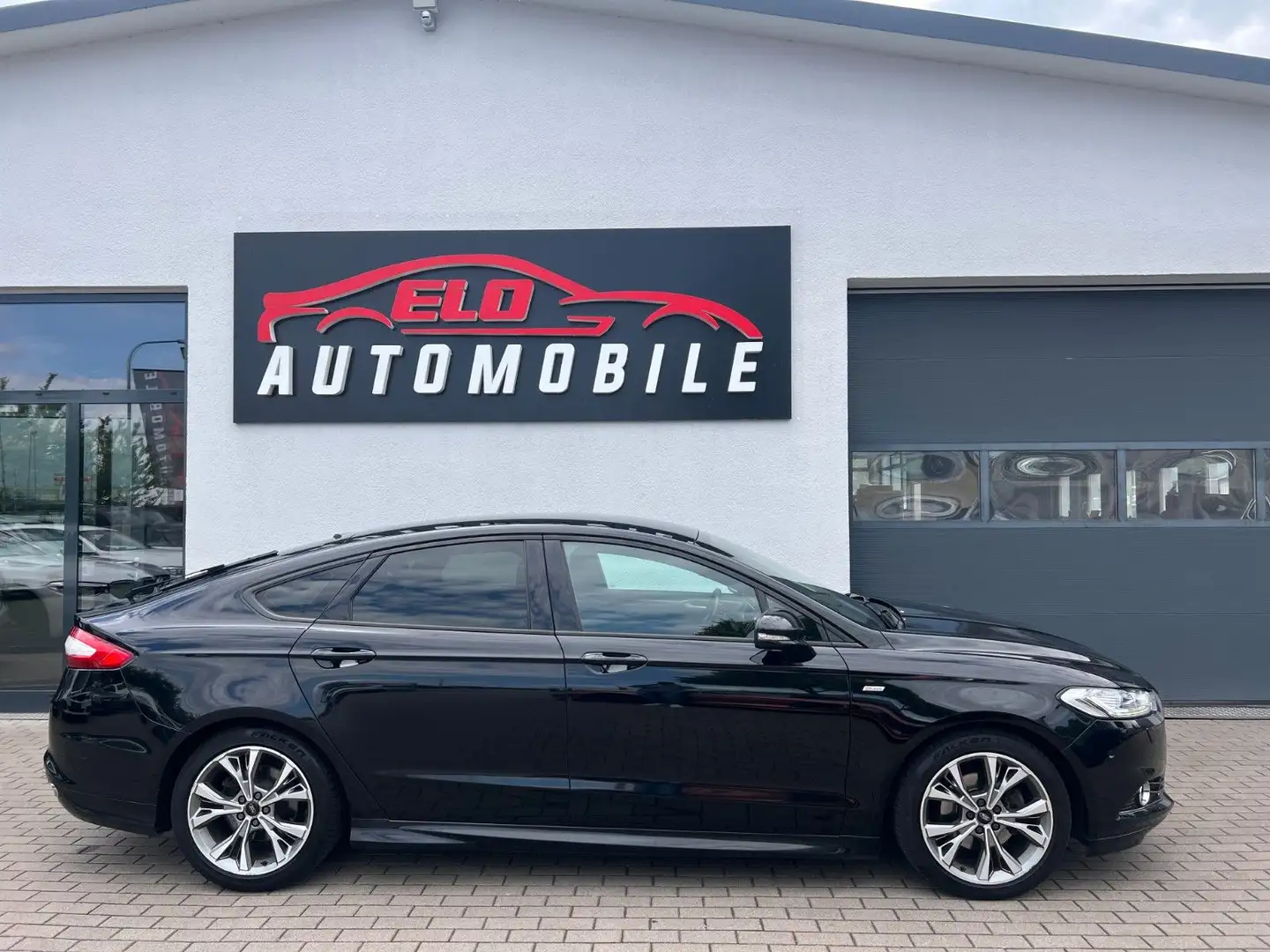 Ford Mondeo Lim. ST-Line*2.0TDCi*ACC*LED*SPUR*KAMERA Zwart - 2