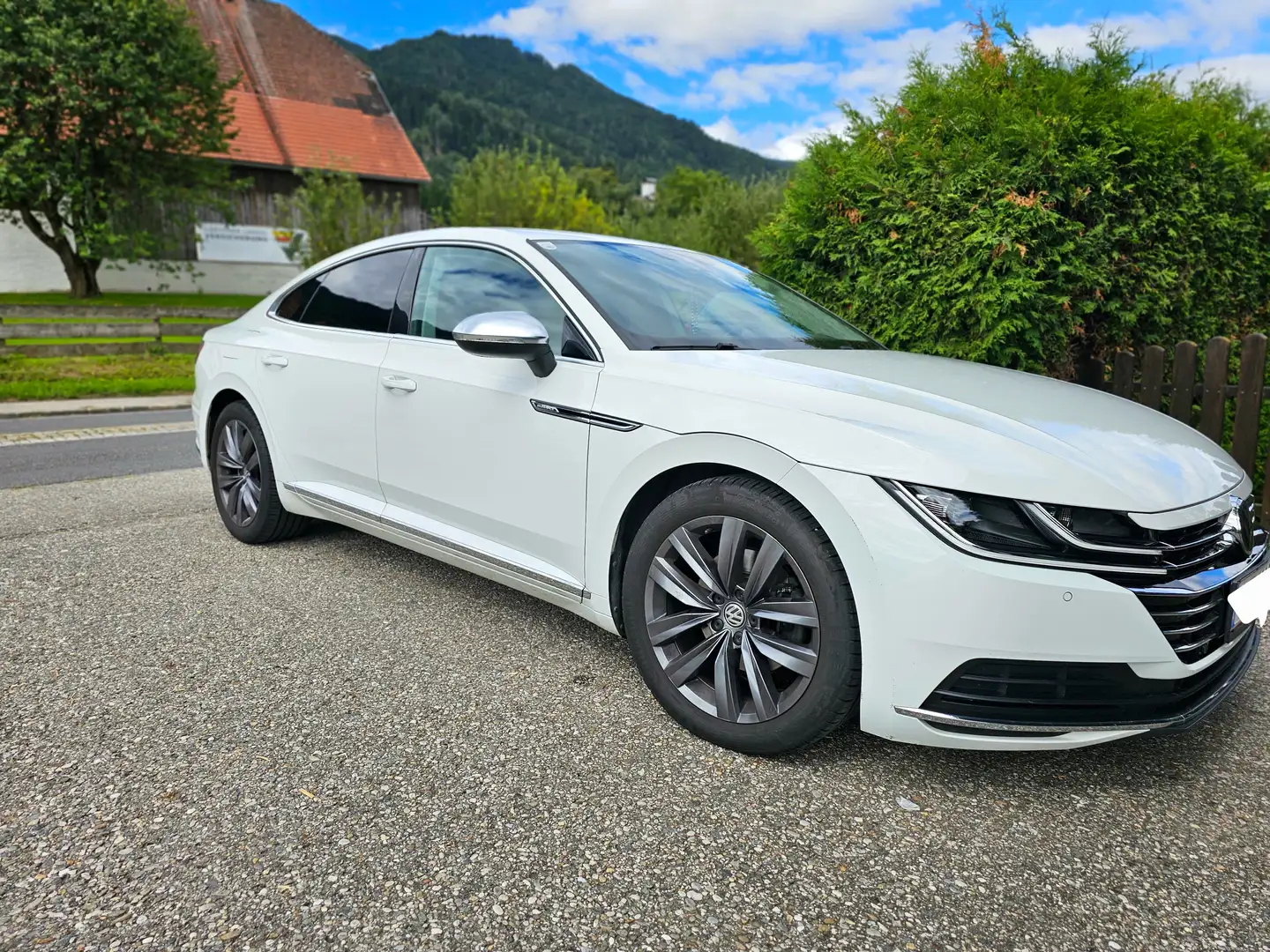 Volkswagen Arteon Arteon 2,0 TDI SCR 4Motion Alcantara  DSG Highline Weiß - 1