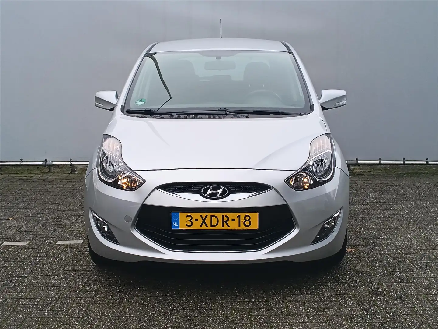 Hyundai iX20 1.4i blue 90pk Go! I Trekhaak I All season banden Gris - 2