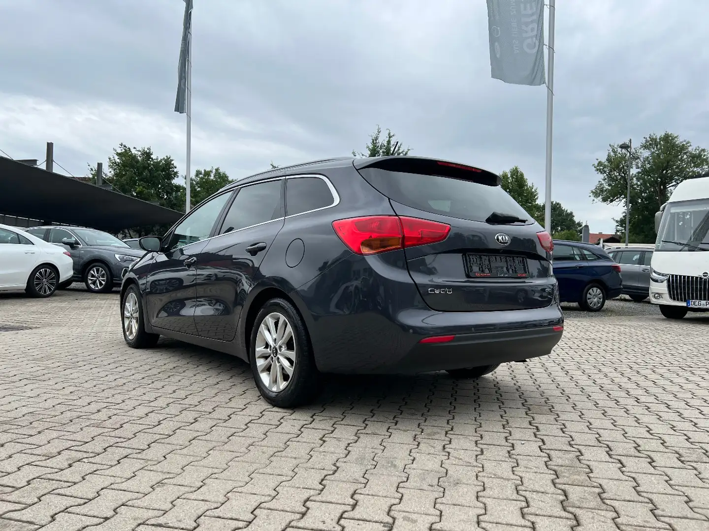Kia Ceed / cee'd Ceed 1.6 CRDi Sportswagon Edition 7 *Klima* Szürke - 2