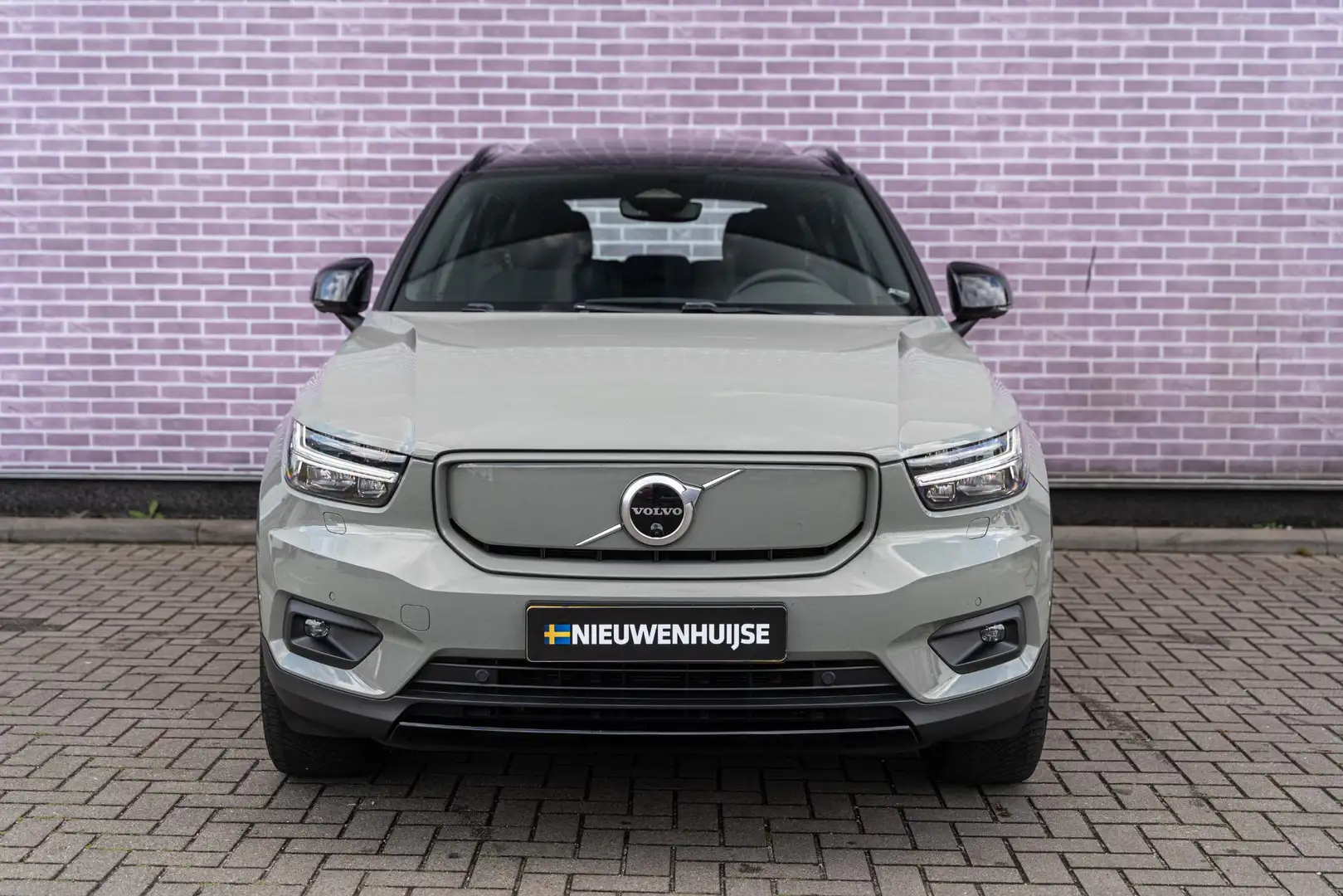 Volvo XC40 Recharge Pro | Panoramadak | Harman Kardon | Adapt Verde - 2