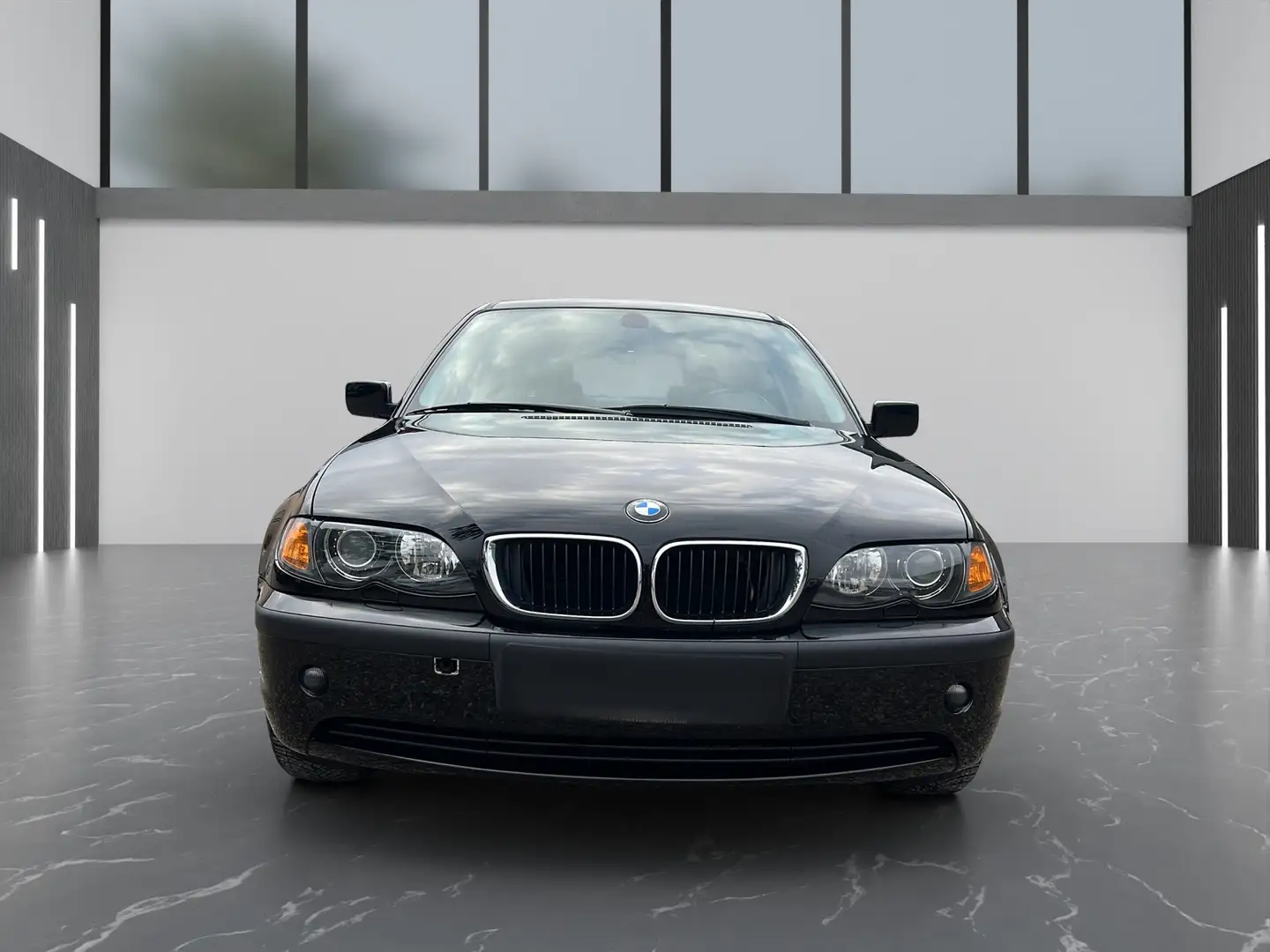 BMW 318 KLIMA+SITZHEIZ.+NEUE TÜV+ Schwarz - 2