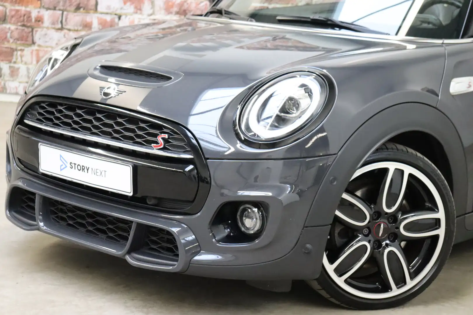 MINI Cooper S Cabrio Hammersmith Automaat / Navigatie / Head-Up Display Grau - 2