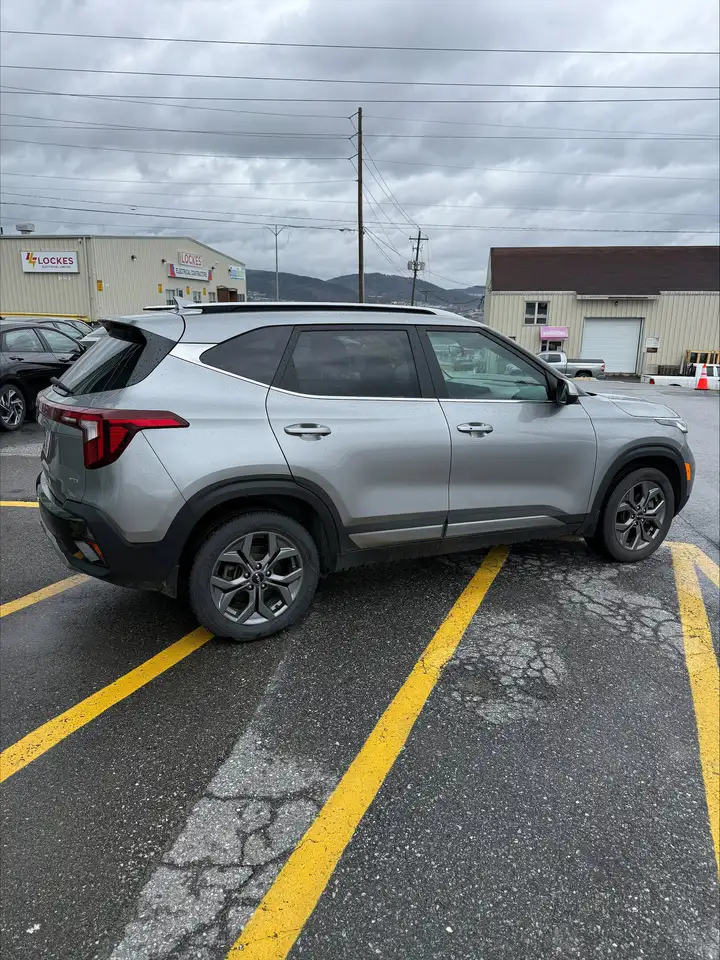 Kia Seltos снимка Kia Seltos
