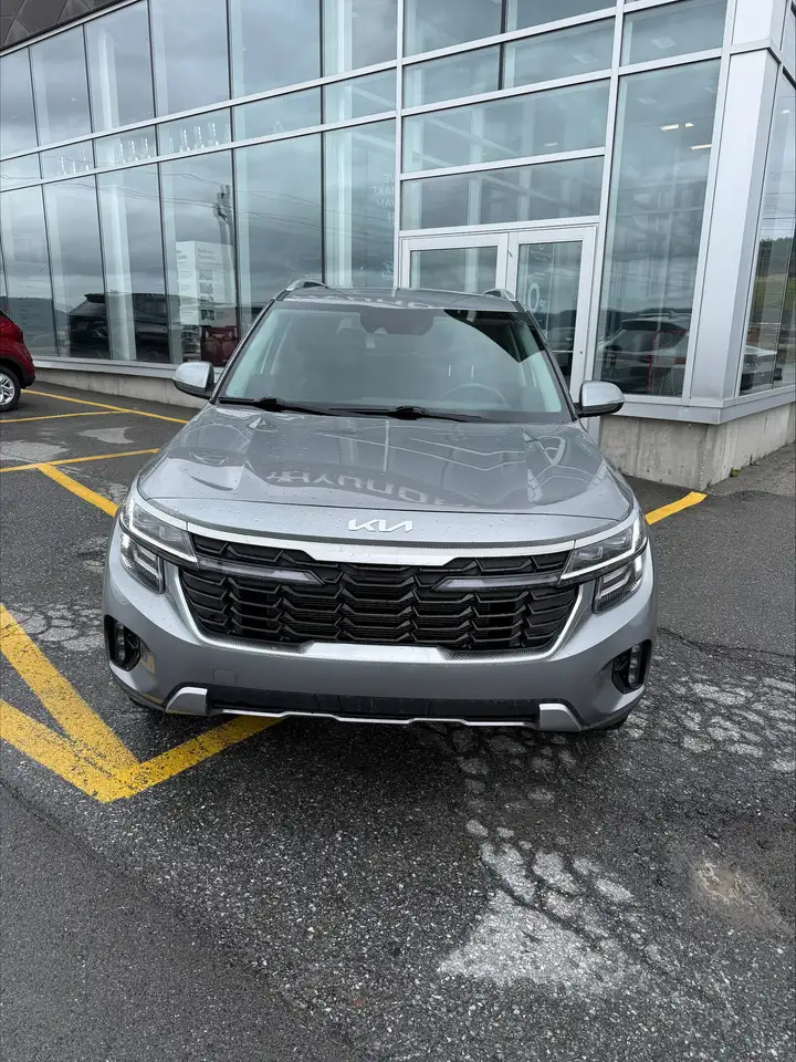 Kia Seltos снимка Kia Seltos