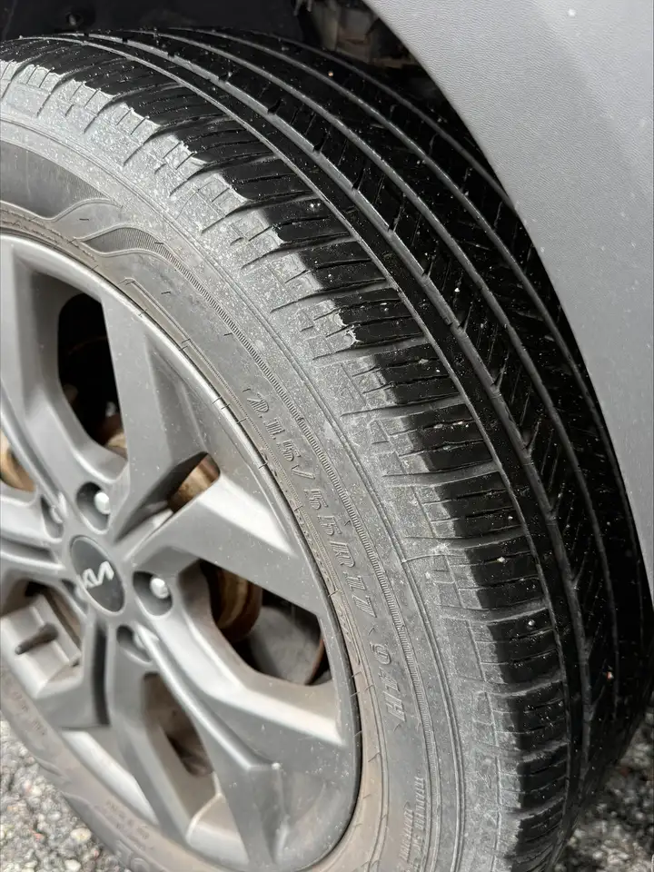 Kia Seltos снимка Kia Seltos