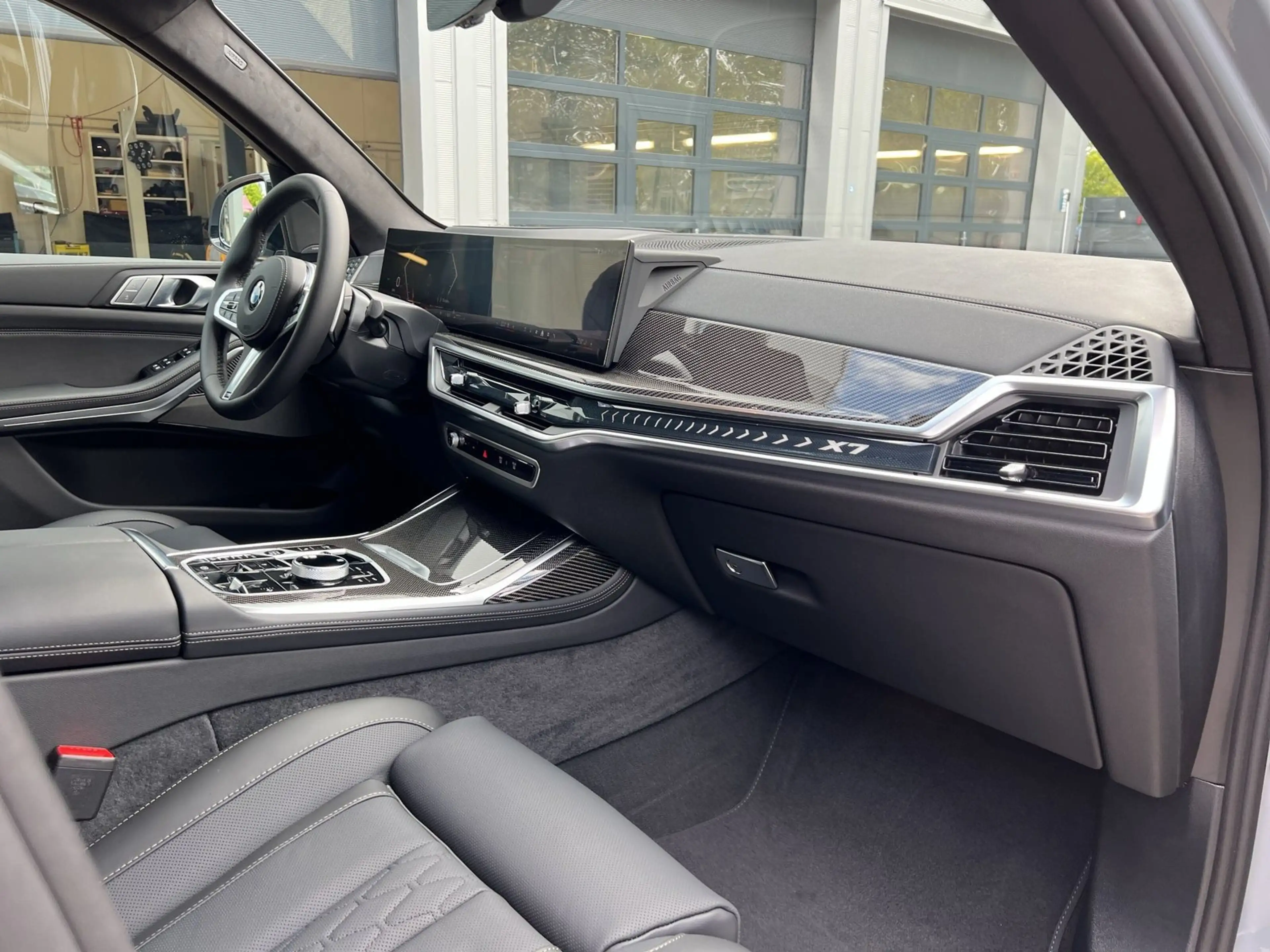 BMW X7 xDrive40d UPE: 138.800€ — photo 11