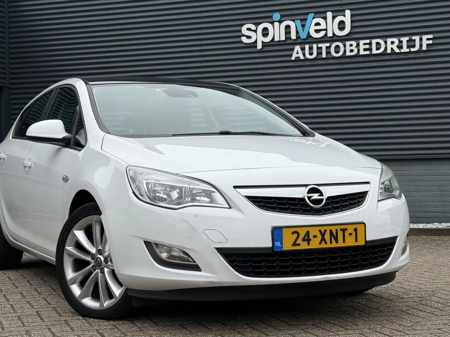 Opel Astra 1.4 Turbo Edition BJ`12 NAP NL Navi Airco Cruise P Blanc - 2