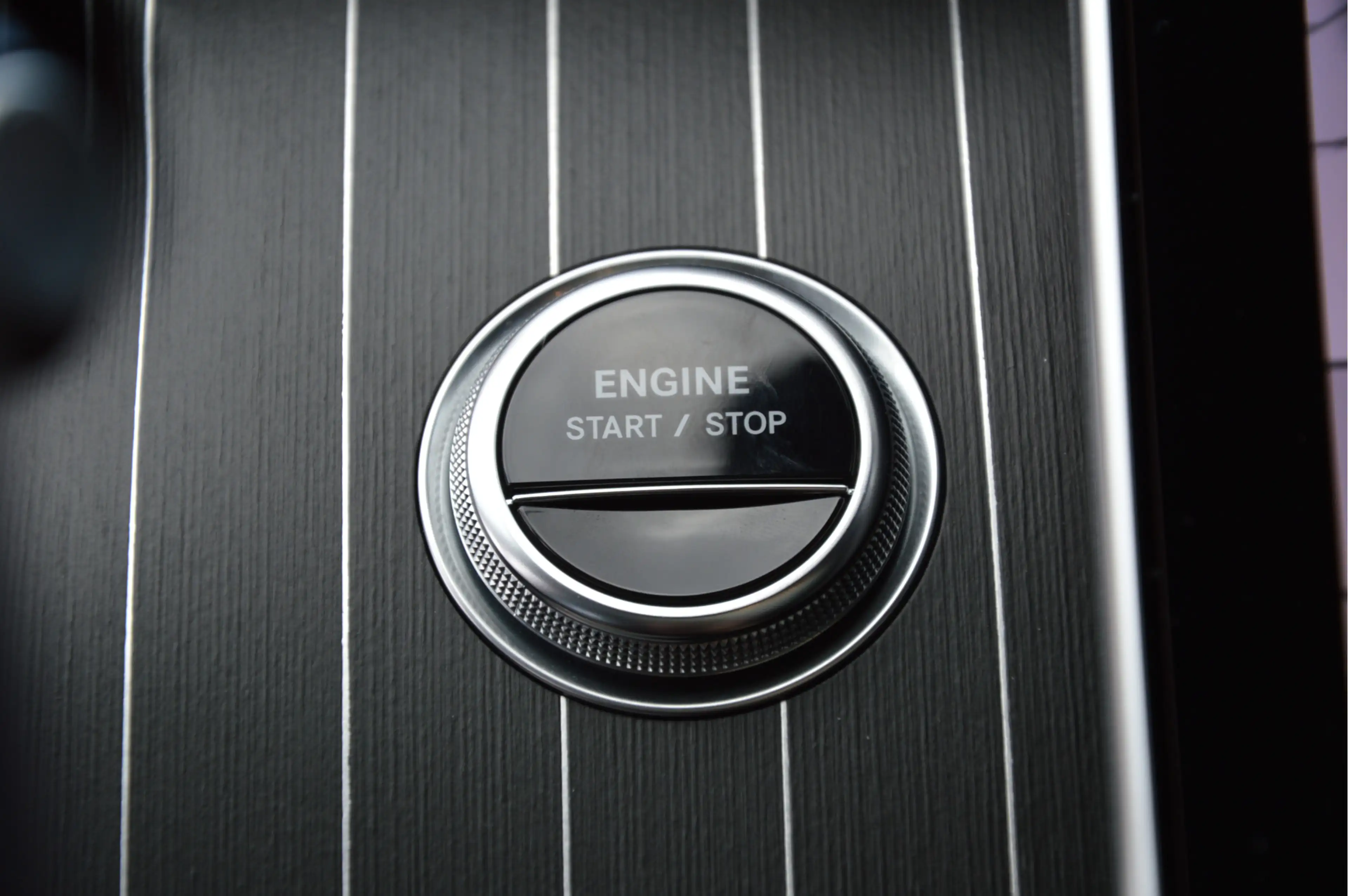 Mercedes-Benz C 400 e 4MATIC AMG Line PANORAMADAK | BURMESTER | HUD | — photo 19