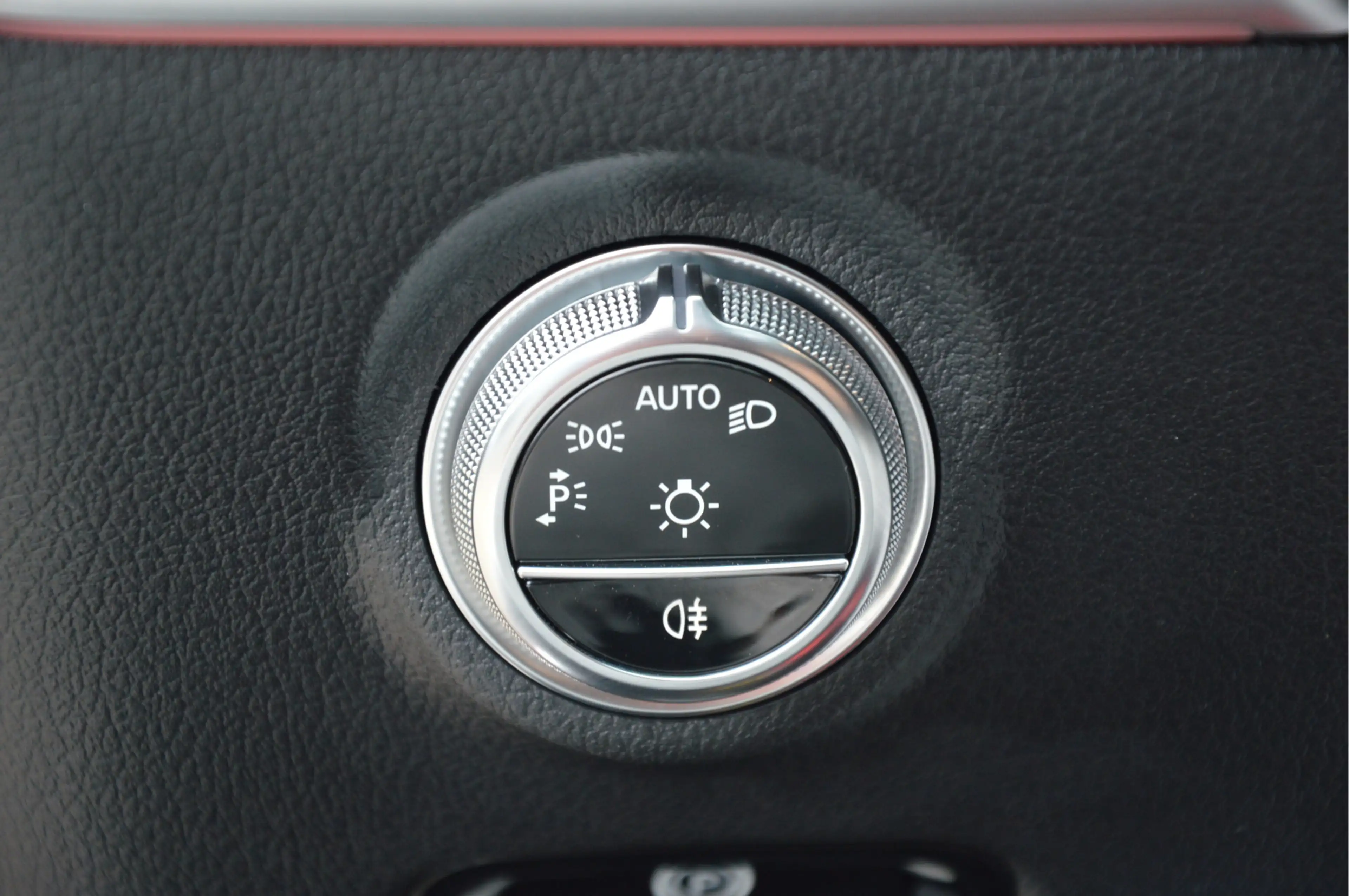 Mercedes-Benz C 400 e 4MATIC AMG Line PANORAMADAK | BURMESTER | HUD | — photo 18