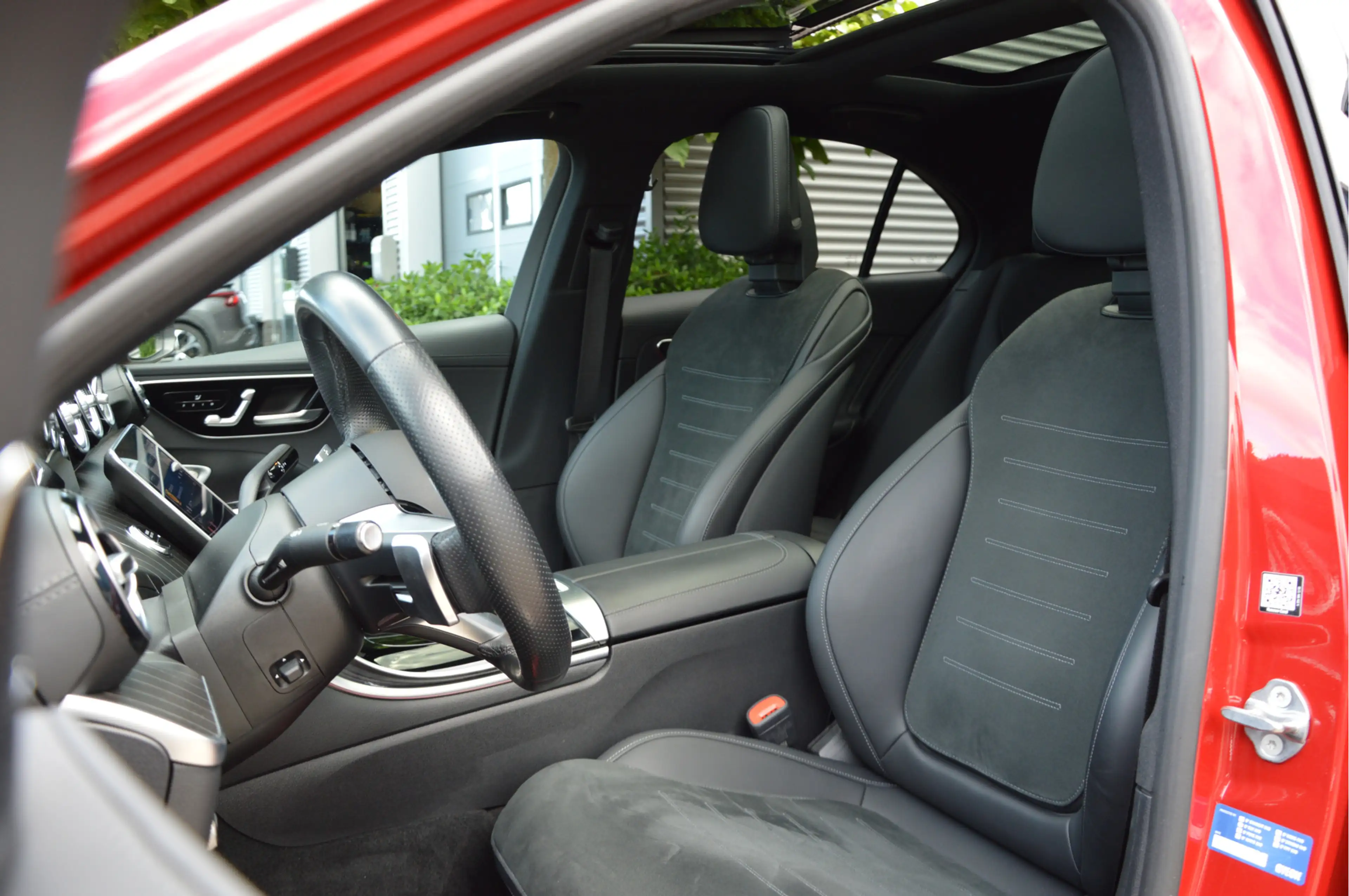 Mercedes-Benz C 400 e 4MATIC AMG Line PANORAMADAK | BURMESTER | HUD | — photo 30