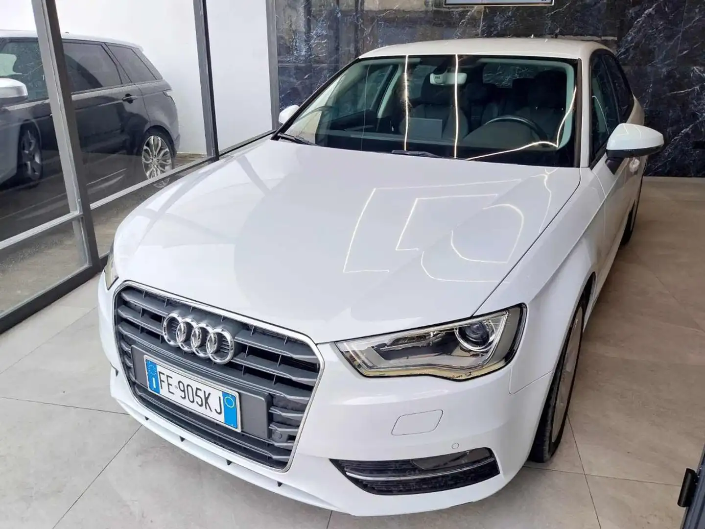 Audi A3 1.6 TDI S tronic Ambition Bianco - 2