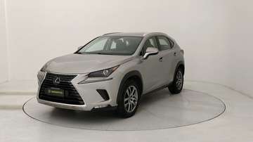 300h 2.5 Premium 4wd cvt