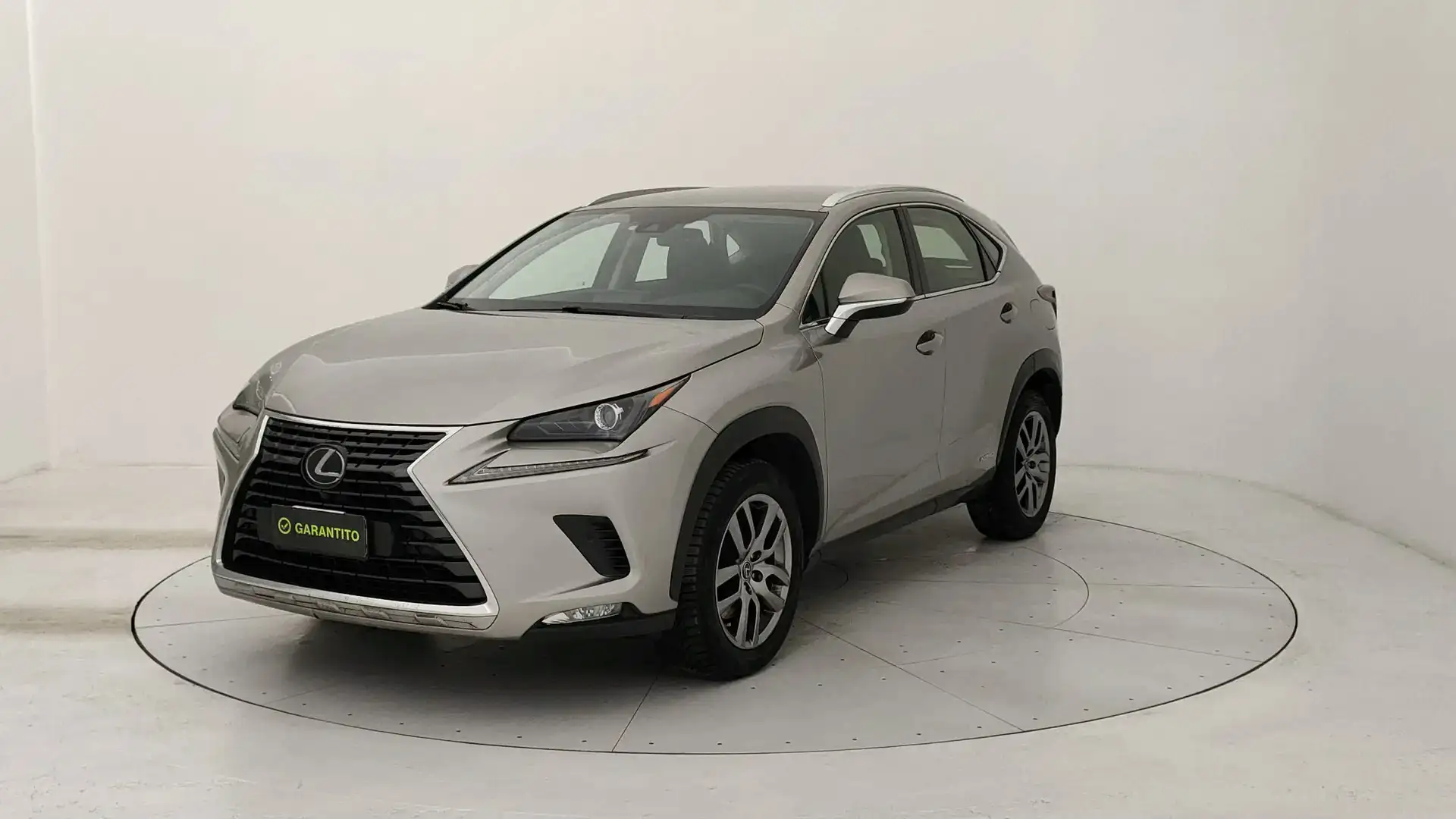 Lexus NX 300h 300h 2.5 Premium 4wd cvt Grau - 1