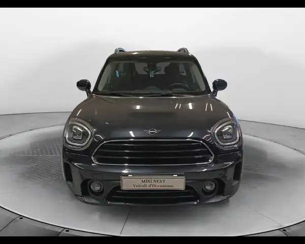 Mini Countryman view 3