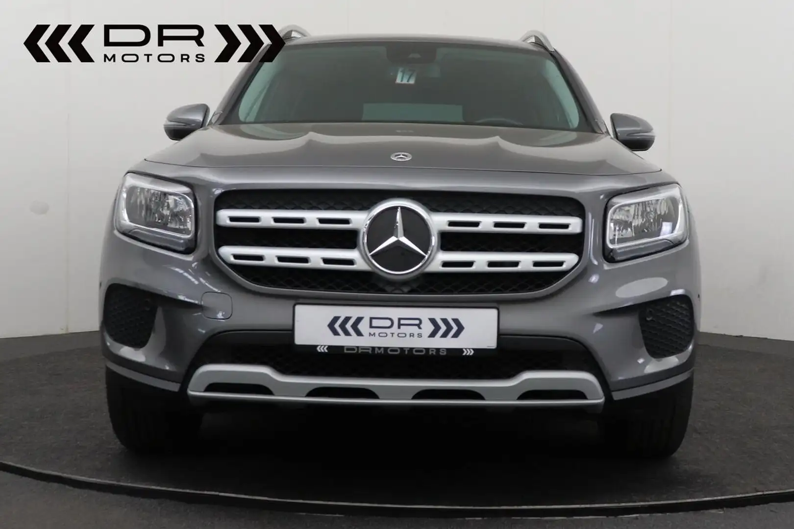Mercedes-Benz GLB 200 BUSINESS SOLUTIONS 7-GTRONIC -  NAVI - CAMERA Šedá - 2