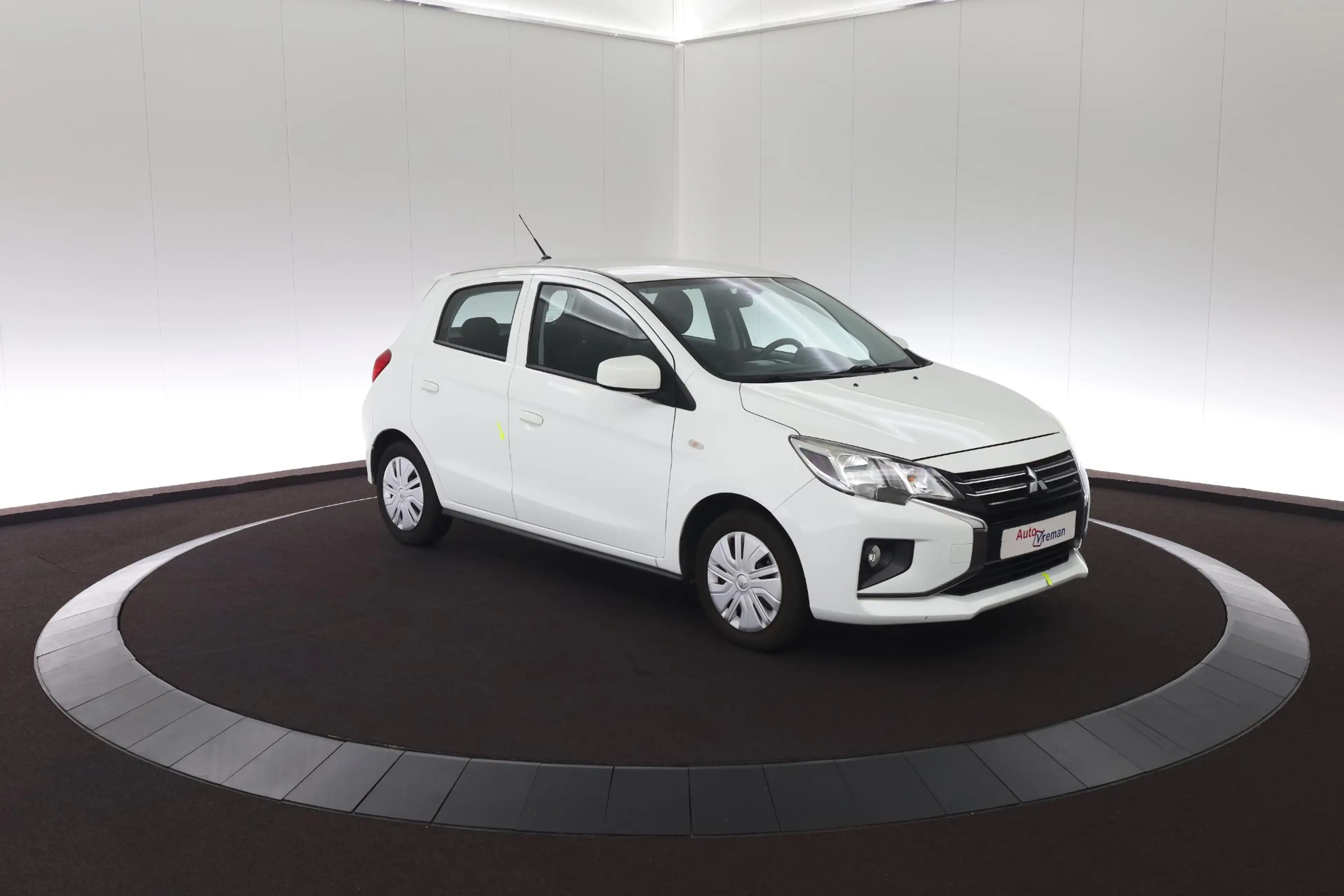 Mitsubishi Space Star 1.0 Cool+ — photo 7